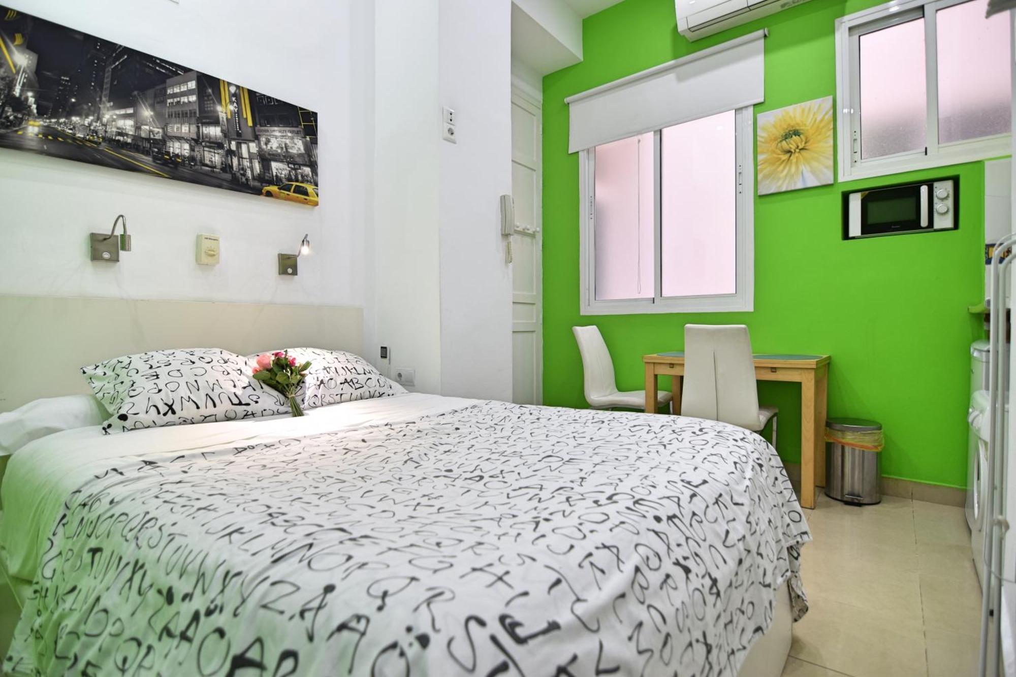 מאלגה Apartamentos Marques De La Merced מראה חיצוני תמונה
