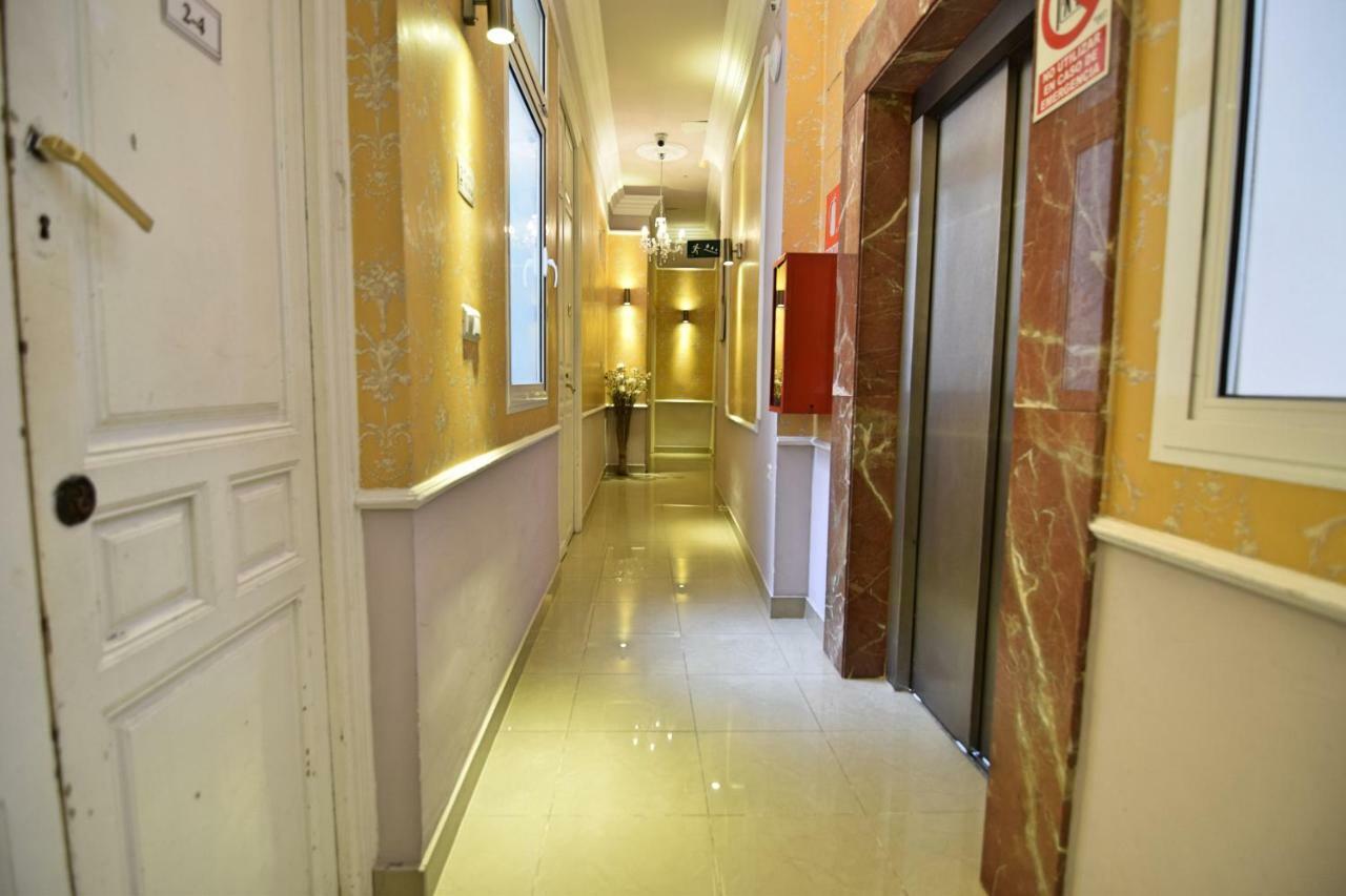 מאלגה Apartamentos Marques De La Merced מראה חיצוני תמונה